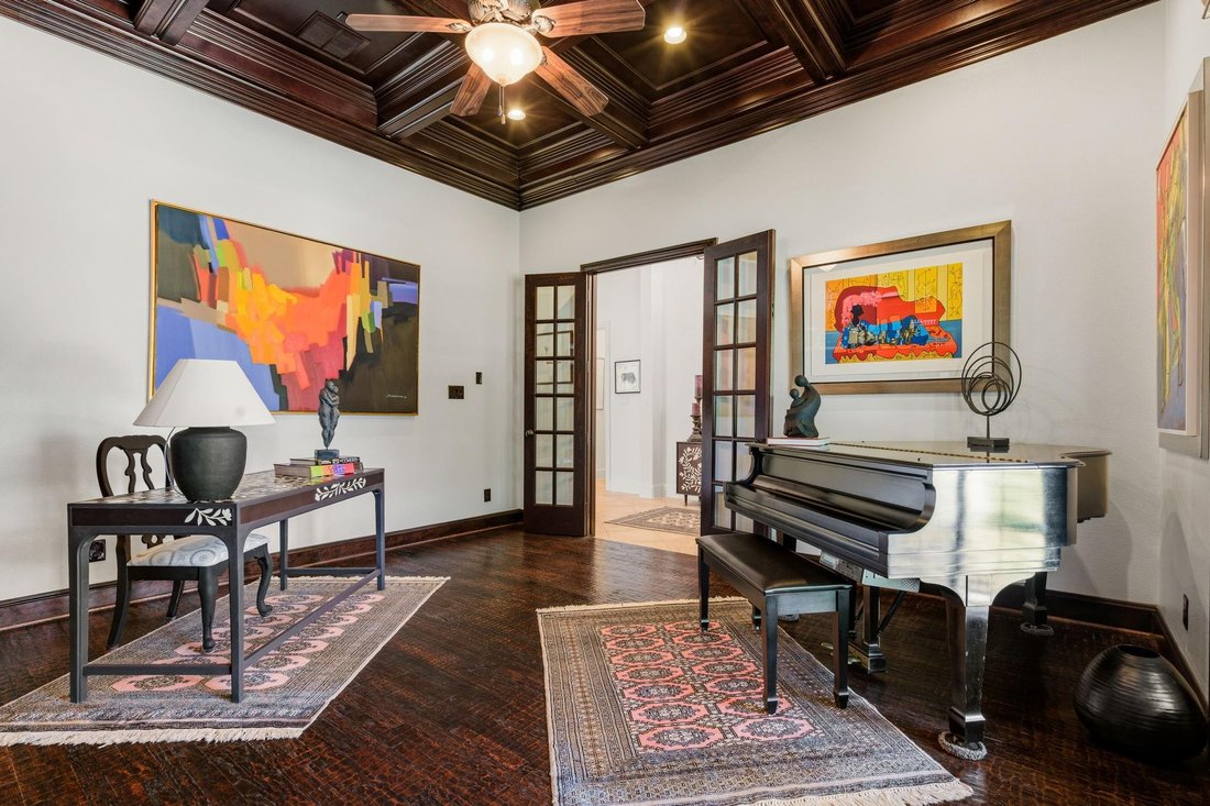 House in The Woodlands, Texas, United States 5 - 18666232