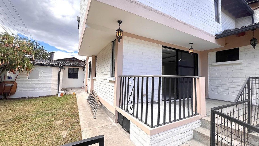 House in Quito, Pichincha, Ecuador 5 - 18660651