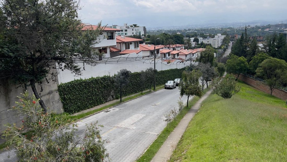 Land in Quito, Pichincha, Ecuador 5 - 18661503