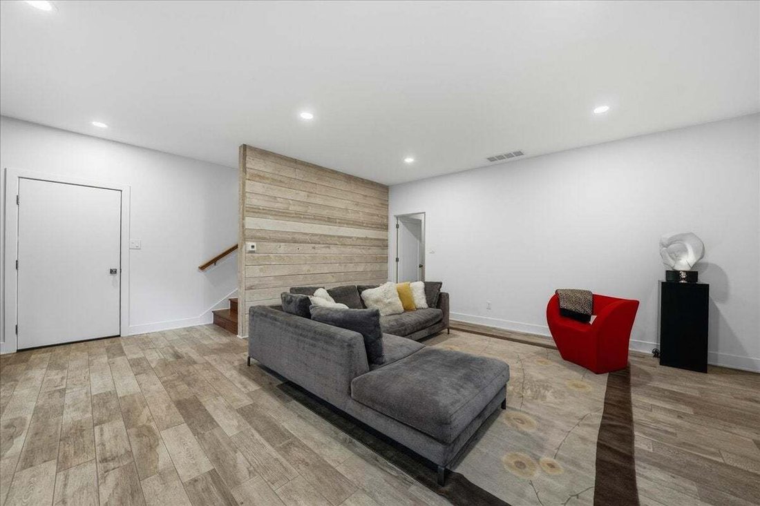 House in Beverly Shores, Indiana, United States 4 - 18670798