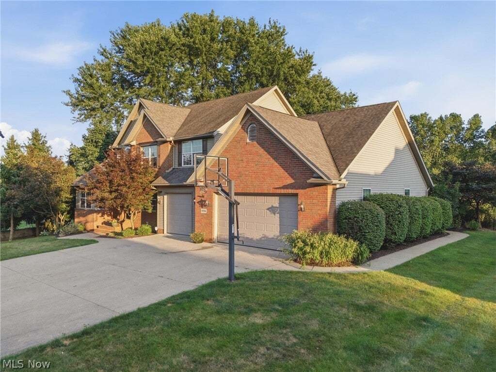 House in Massillon, Ohio, United States 2 - 18670644