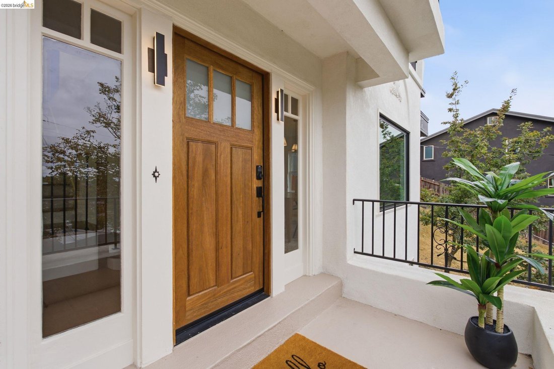 House in Oakland, California, United States 3 - 18668881