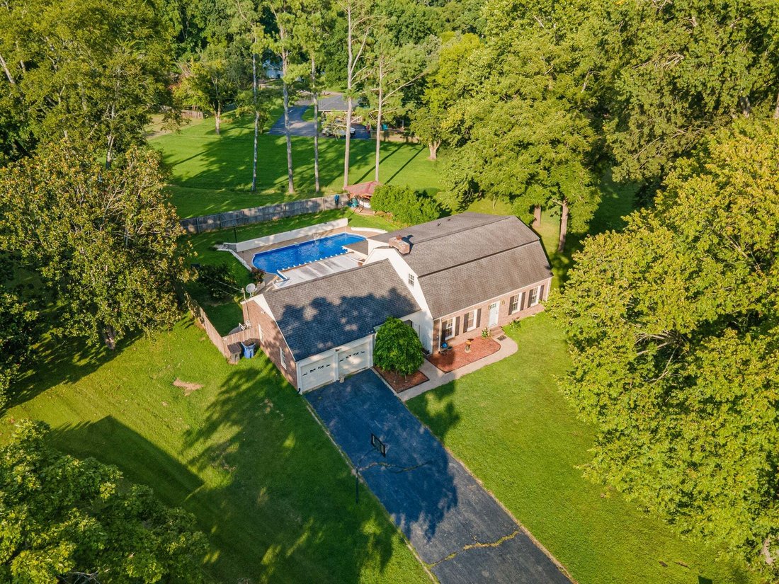 House in Columbia, Tennessee, United States 5 - 18659520