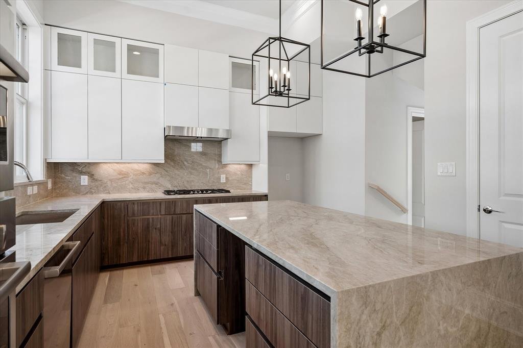 Townhouse in Addison, Texas, United States 3 - 18669470