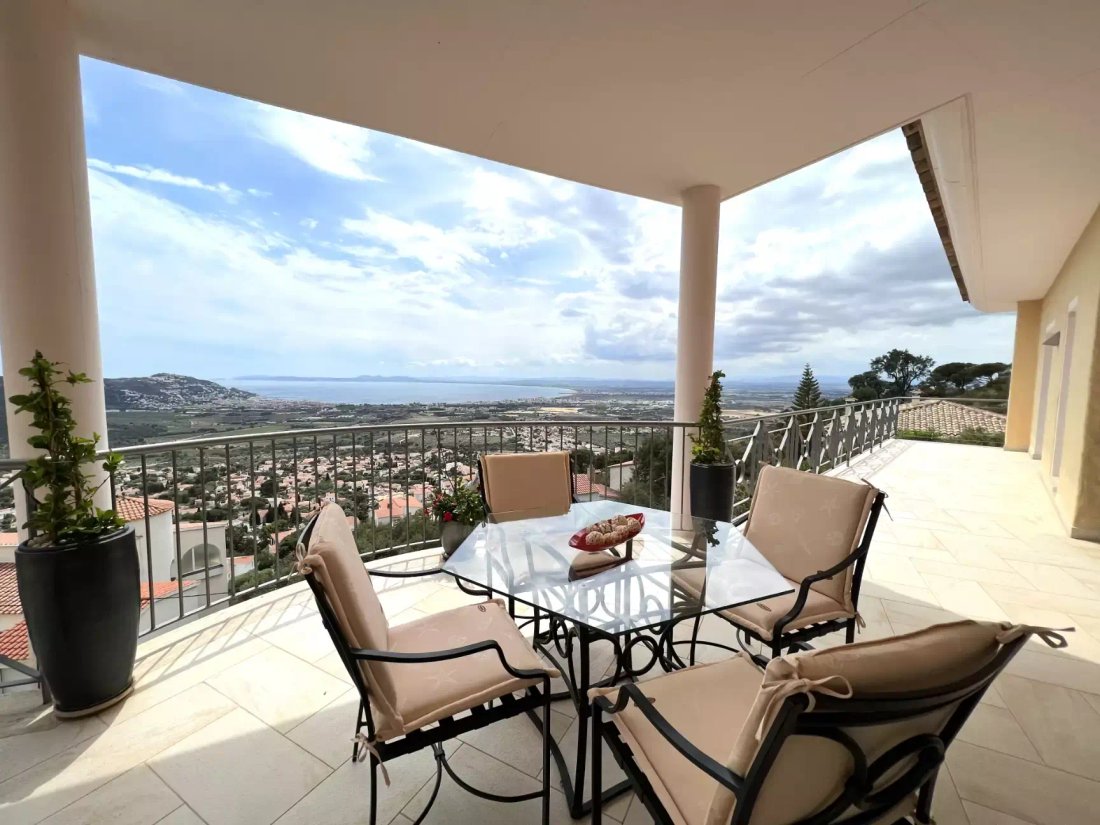 House in Roses, Catalonia, Spain 2 - 18670827