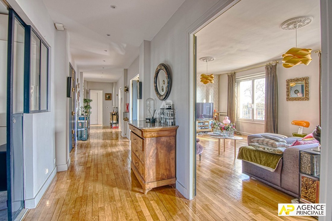 Apartment in Notre Dame, Versailles, France 5 - 18660181