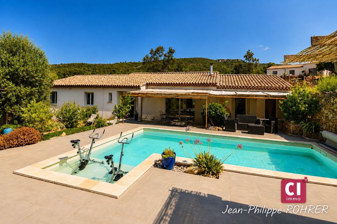 House in Sainte-Anastasie-sur-Issole, Provence-Alpes-Côte d'Azur, France 3 - 18668114
