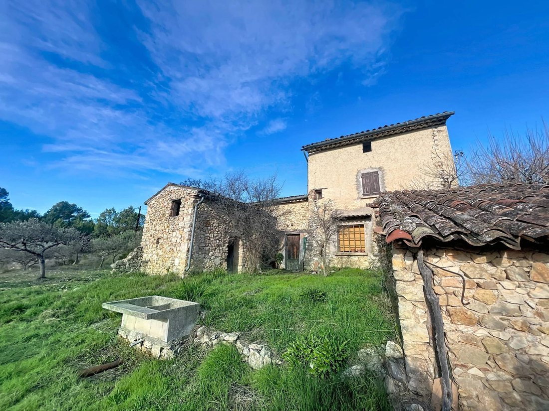 Haus in Cotignac, Provence-Alpes-Côte d'Azur, Frankreich 1 - 17425360