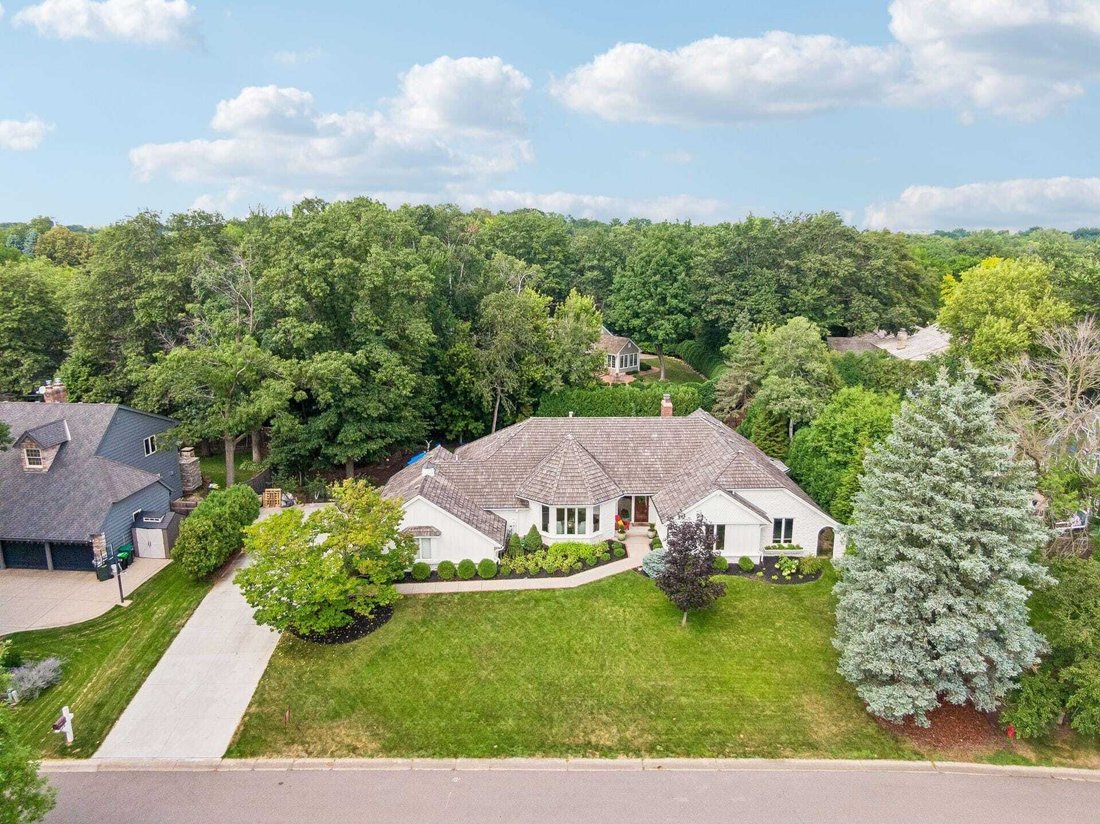 House in Edina, Minnesota, United States 1 - 18670386