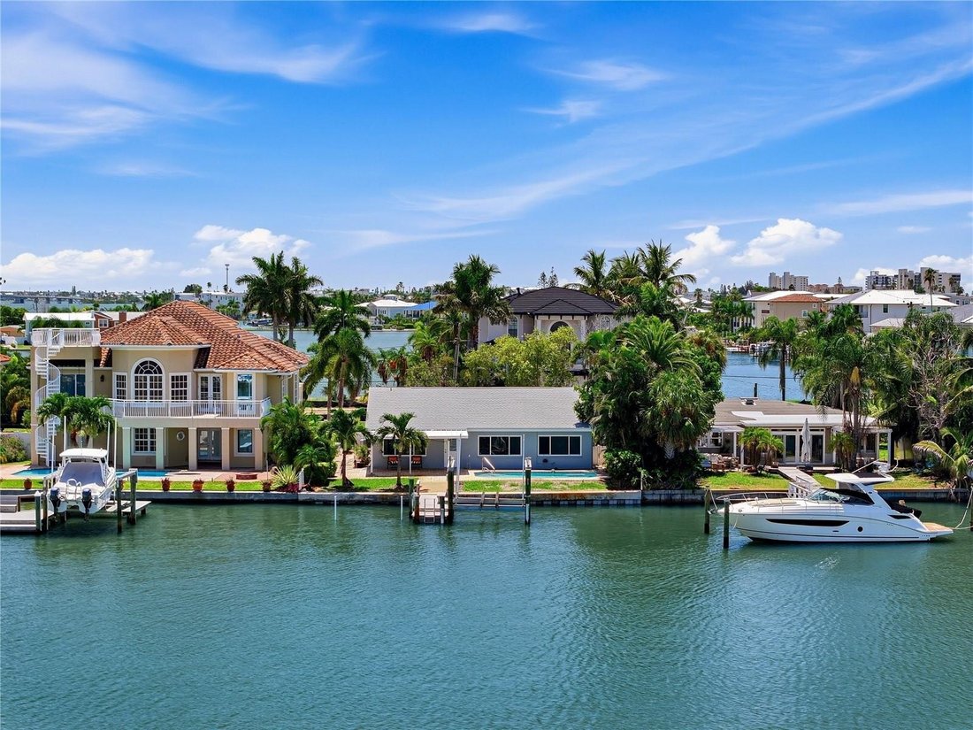 House in Madeira Beach, Florida, United States 3 - 18670228