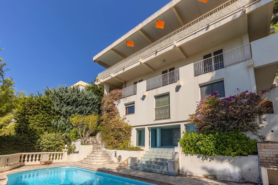 Villa in Èze, Provence-Alpes-Côte d'Azur, France 2 - 18669544