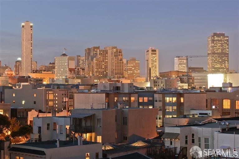 Condo in San Francisco, California, United States 1 - 18662696