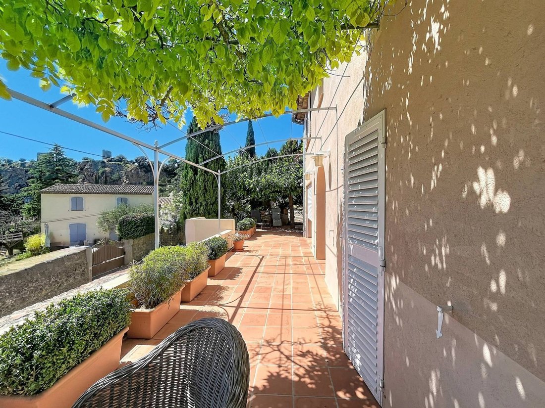 Casa en Cotignac, Provenza-Alpes-Costa Azul, Francia 3 - 18168827