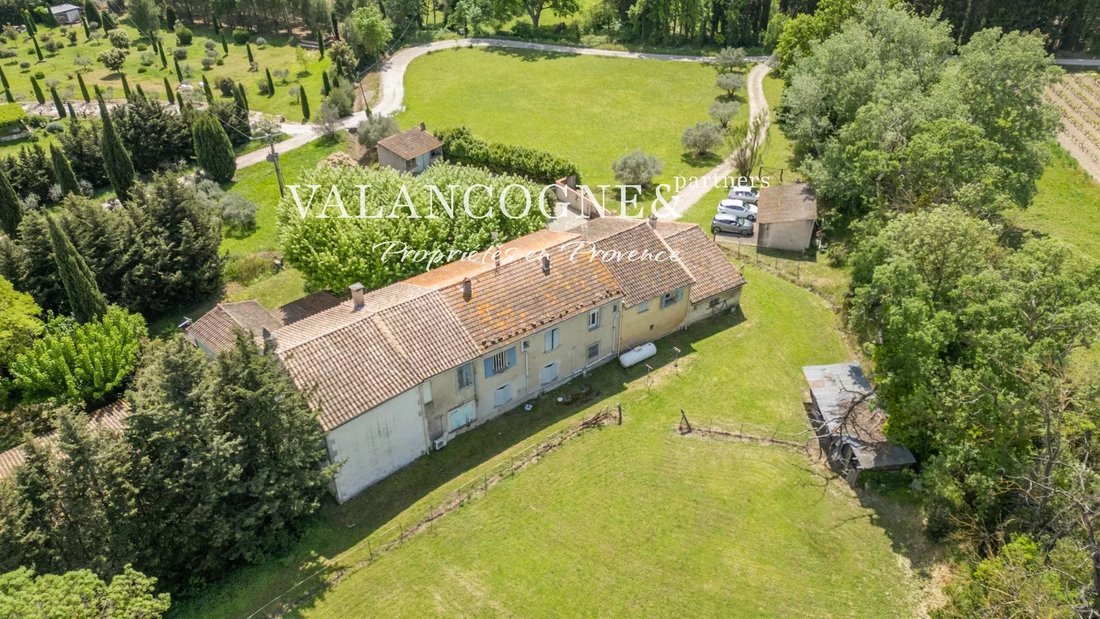 Country House in Eyragues, Provence-Alpes-Côte d'Azur, France 2 - 15583534