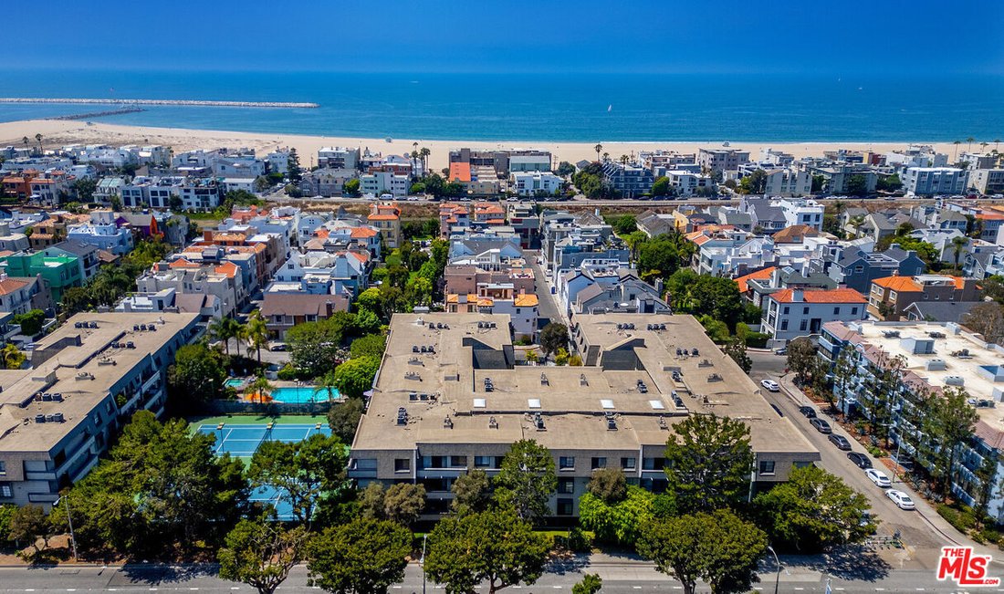 Marina del Rey, California, United States 2 - 18664304