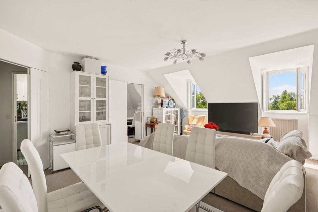 Apartment in Domaine National du Château, Versailles, France 3 - 18660076