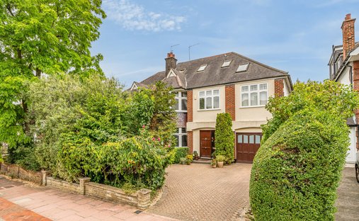 House in Barnet, England 1