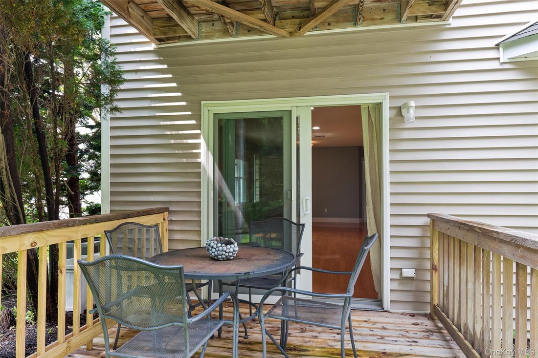 Condo in Jamesport, New York, United States 5 - 18101565