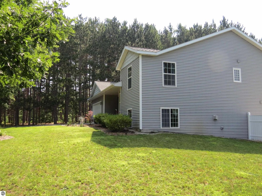 House in Interlochen, Michigan, United States 3 - 18658990