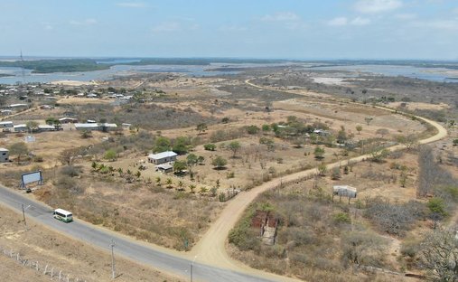Land in Puerto del Morro, Guayas, Ecuador 1