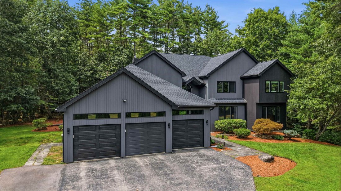 House in Hollis, New Hampshire, United States 4 - 18666009