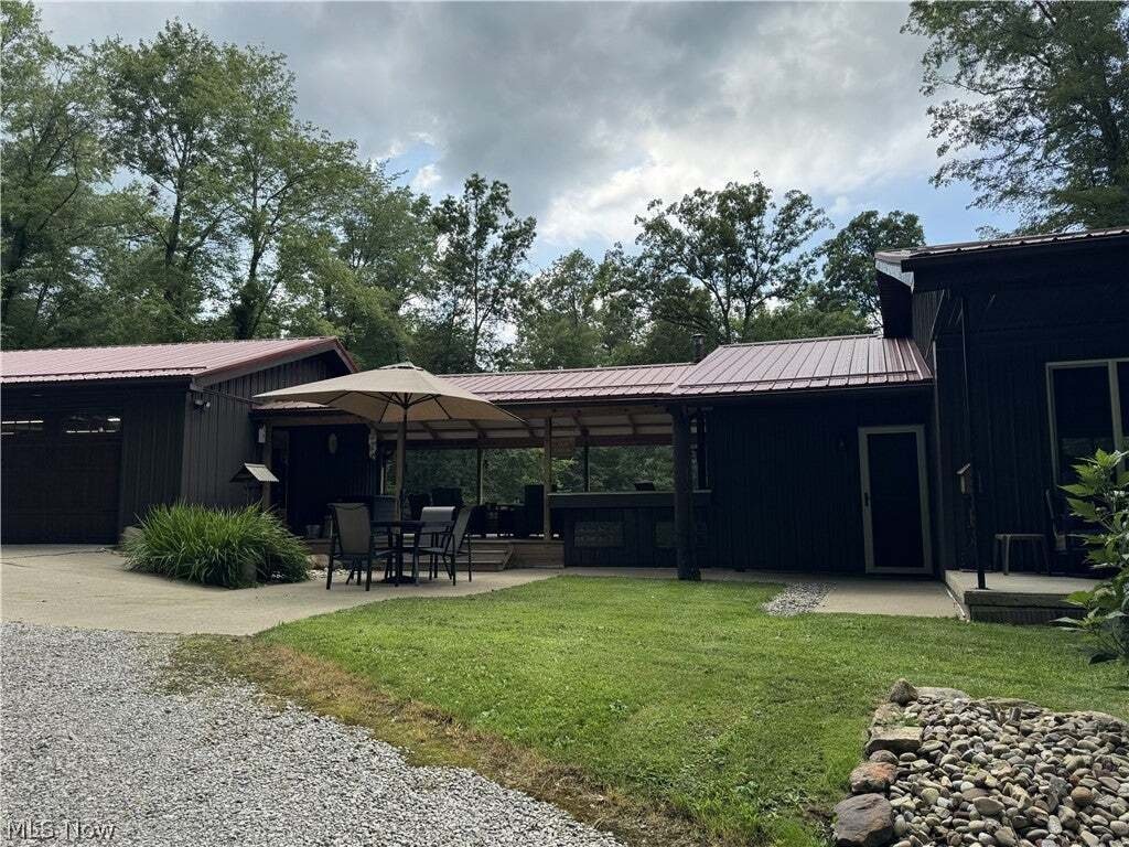 House in West Farmington, Ohio, United States 1 - 18668911