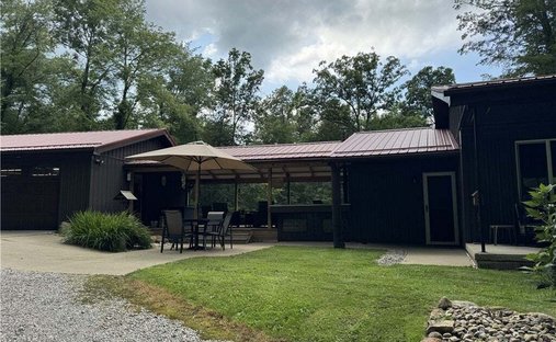House in West Farmington, Ohio, United States 1
