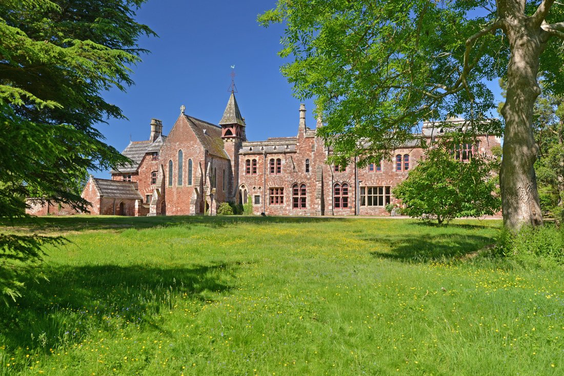 House in Devon, England 1 - 16968160