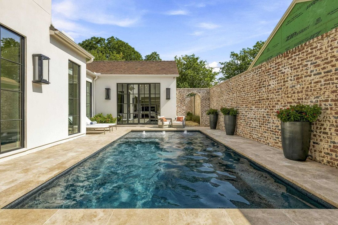 House in Dallas, Texas, United States 1 - 18670259