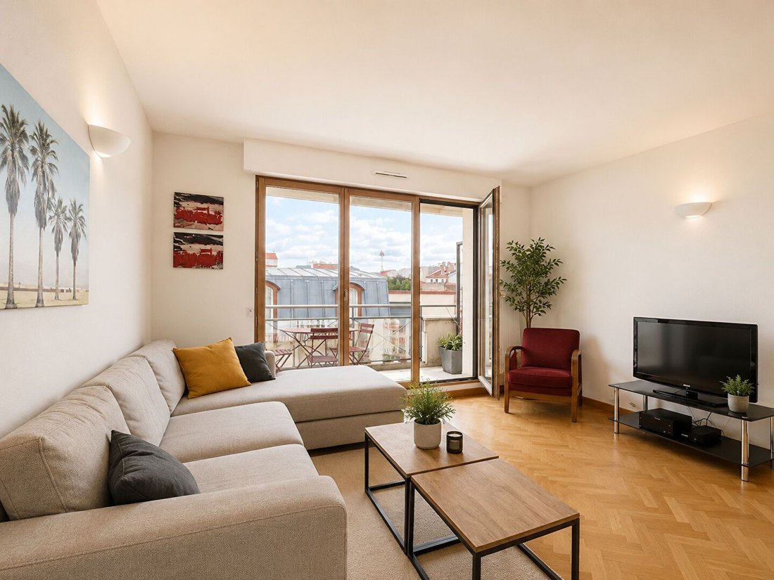Apartment in Montrouge, Ile-de-France, France 1 - 18668204