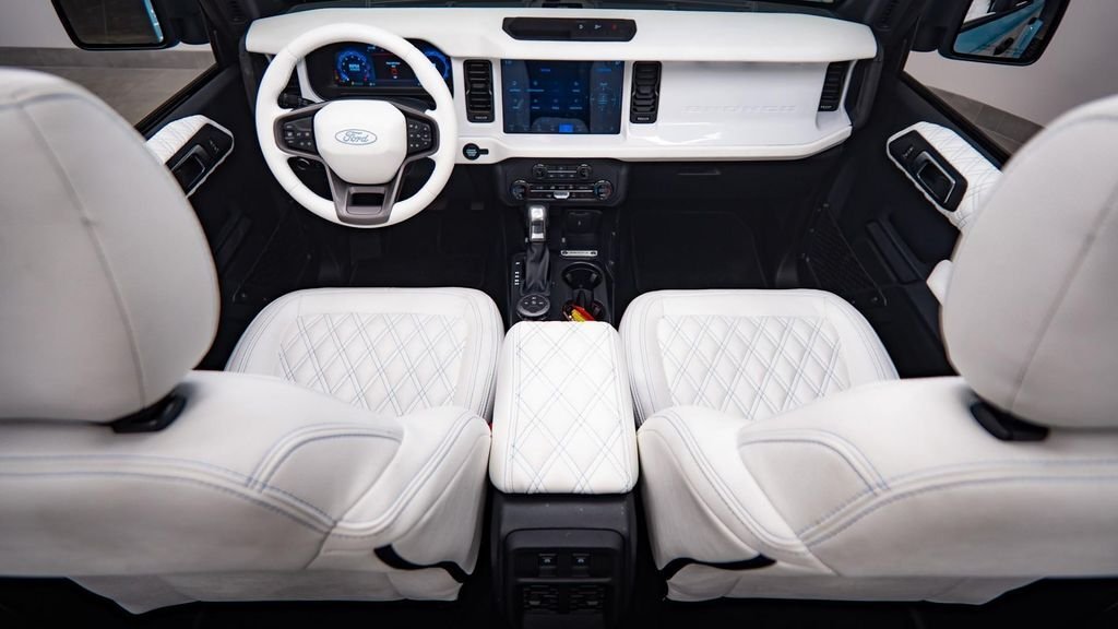 Ford Bronco 4X4 in Fort Lauderdale, FL, United States 4 - 18668262