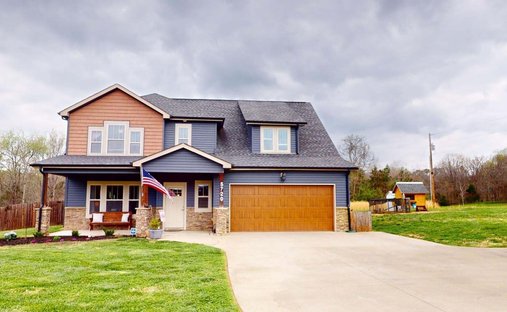 House in Cunningham, Tennessee, United States 1