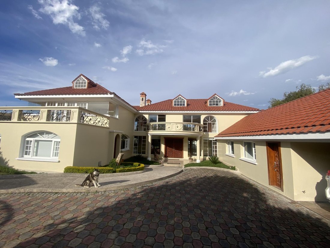 House in Quito, Pichincha, Ecuador 2 - 18660421