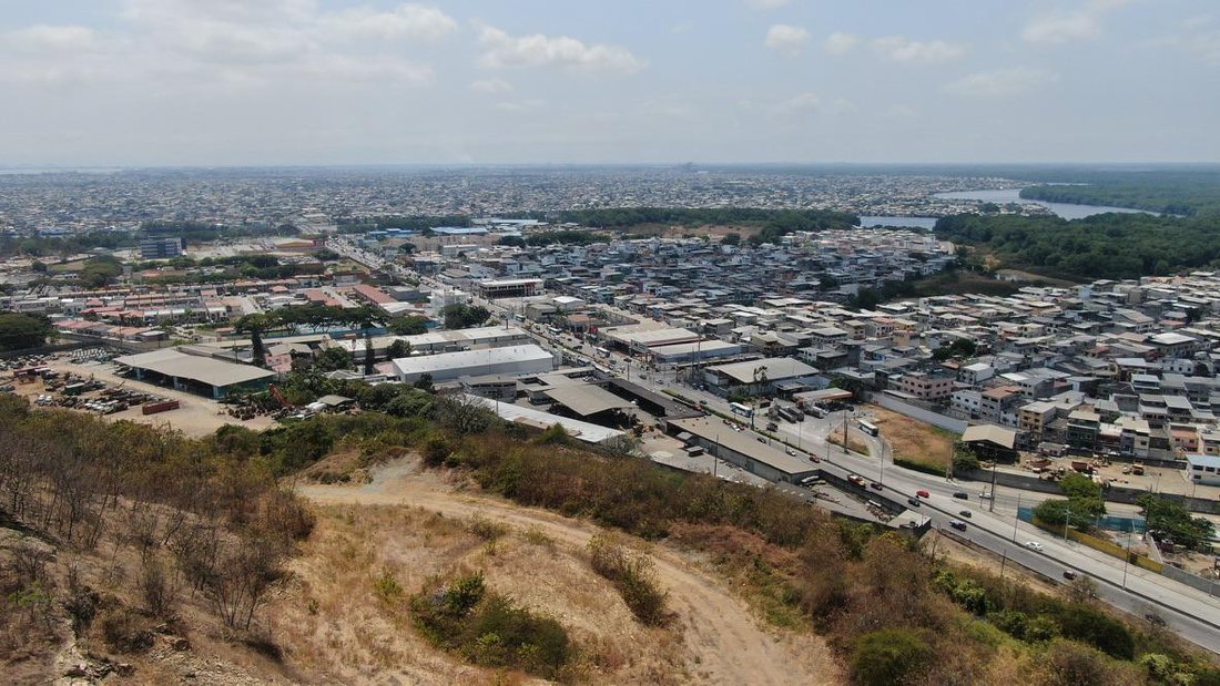 Land in Guayaquil, Guayas, Ecuador 4 - 18660385