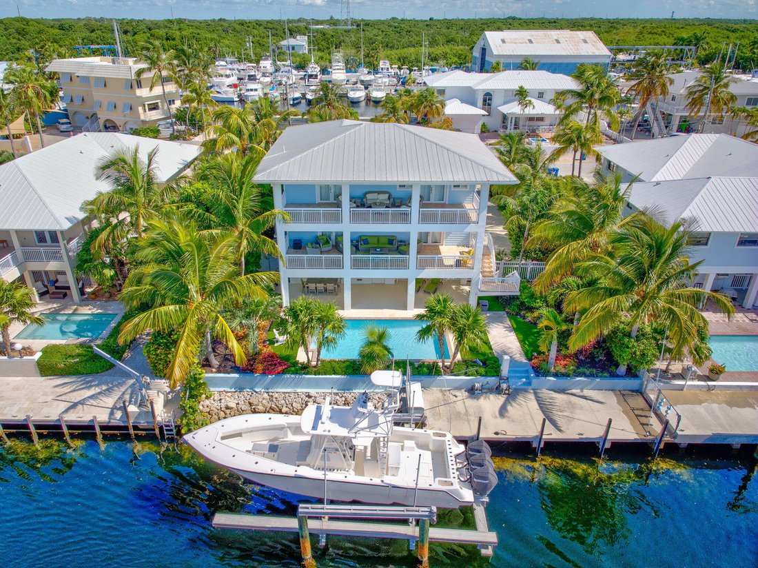 House in Key Colony Beach, Florida, United States 3 - 18671431