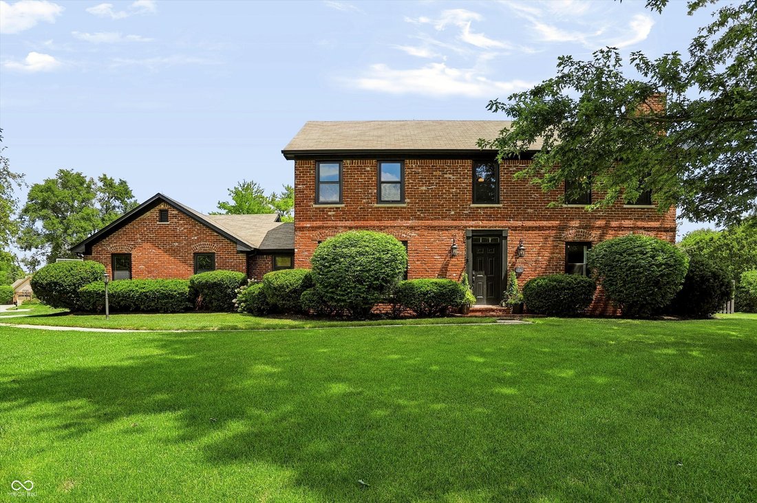 House in Zionsville, Indiana, United States 1 - 18660948