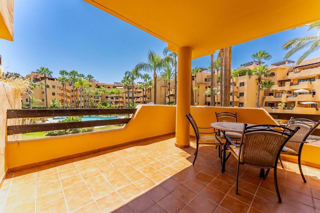 Apartment in Cancelada, Estepona, Andalusia 2 - 18672402