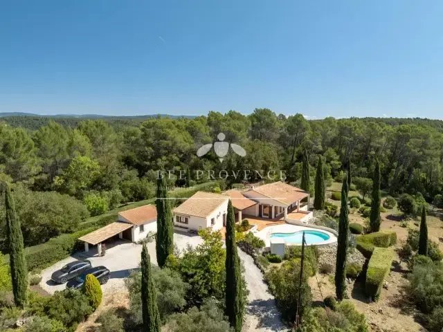 Villa en Entrecasteaux, Provenza-Alpes-Costa Azul, Francia 3 - 17673575