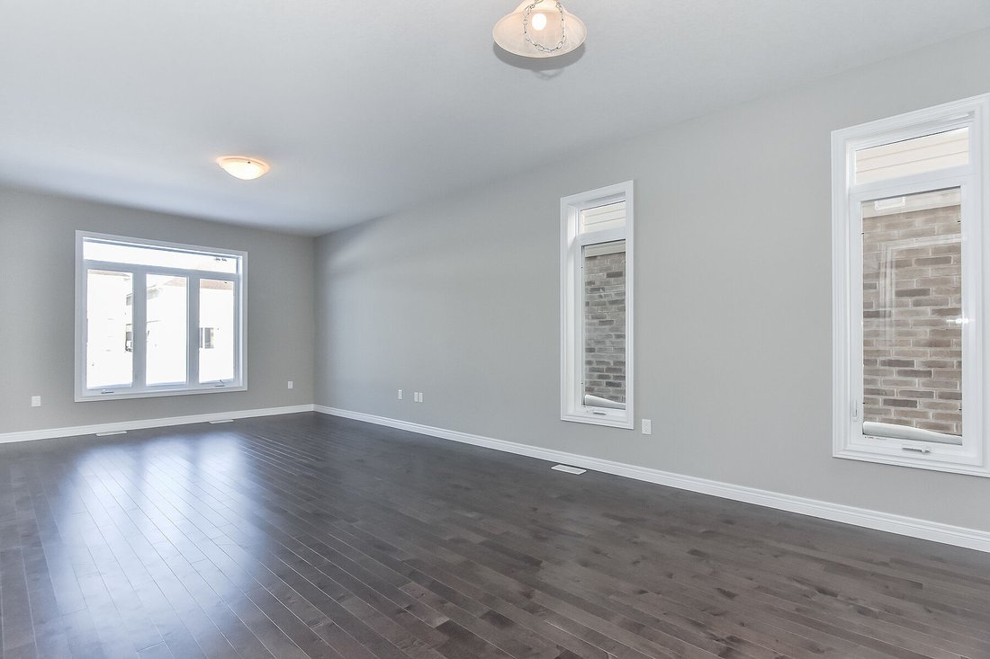 House in Kitchener, Ontario, Canada 5 - 18660094