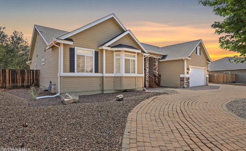 House in Bellemont, Arizona, United States 1