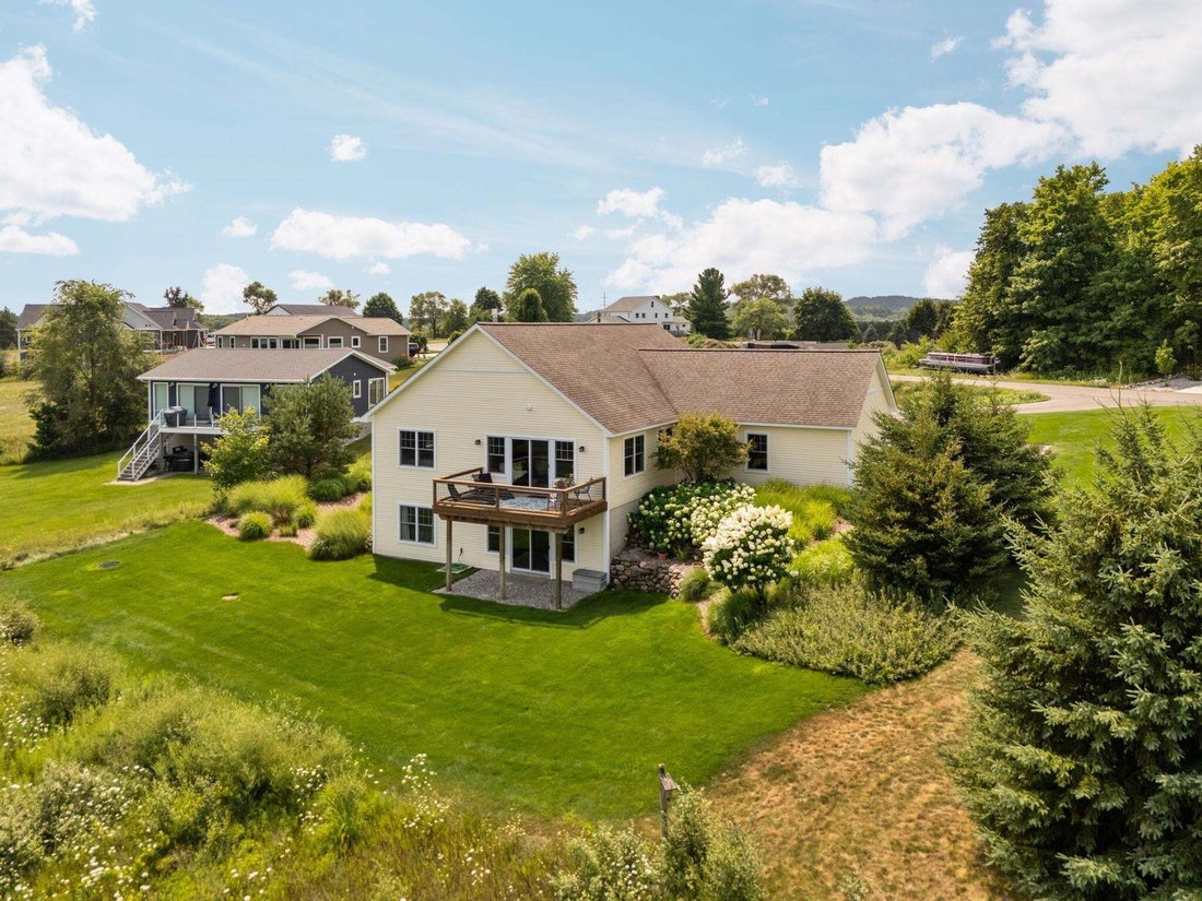 House in Garfield Township, Michigan, United States 3 - 18310246