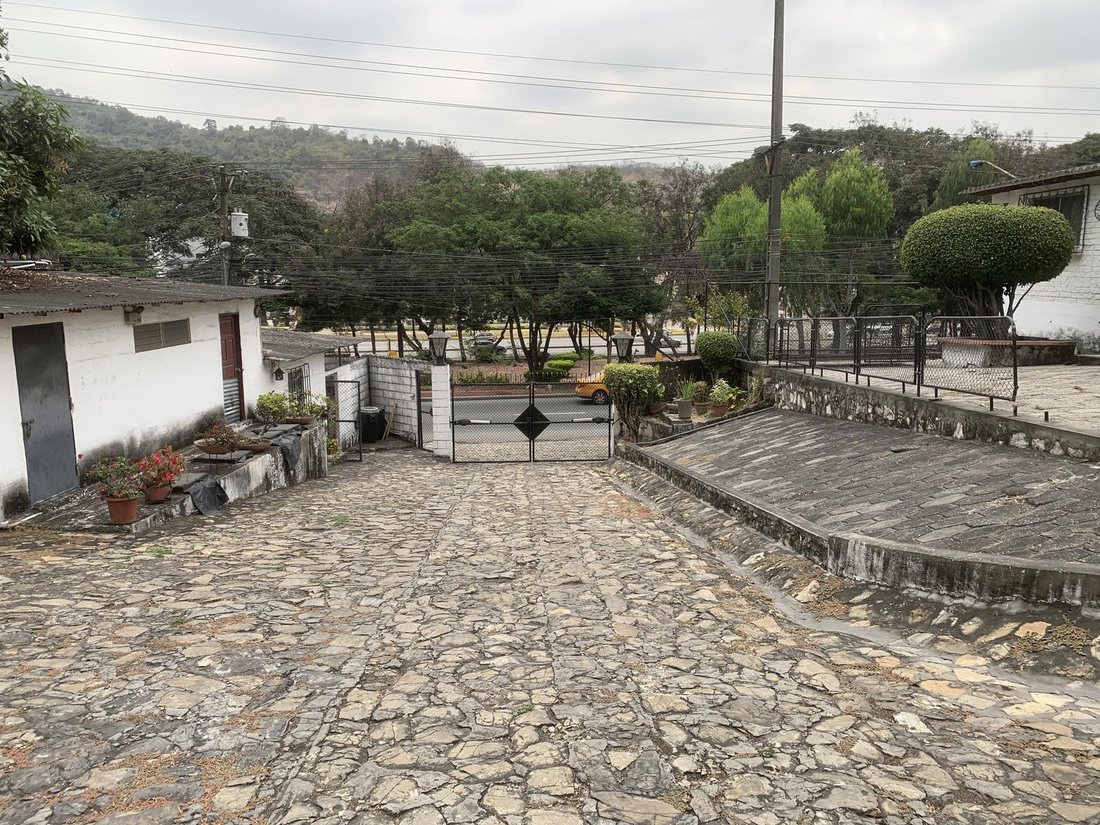 Land in Guayaquil, Guayas, Ecuador 1 - 18661297