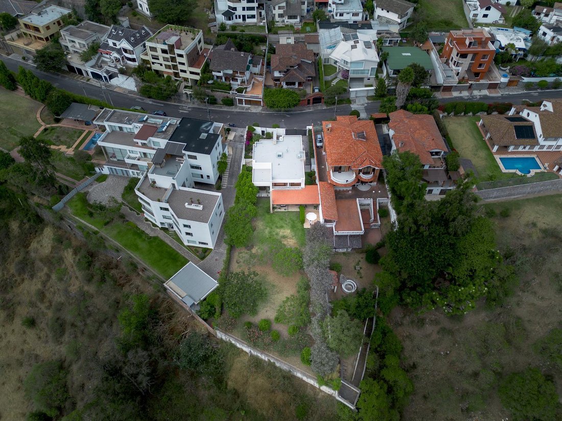 House in Quito, Pichincha, Ecuador 5 - 18660188