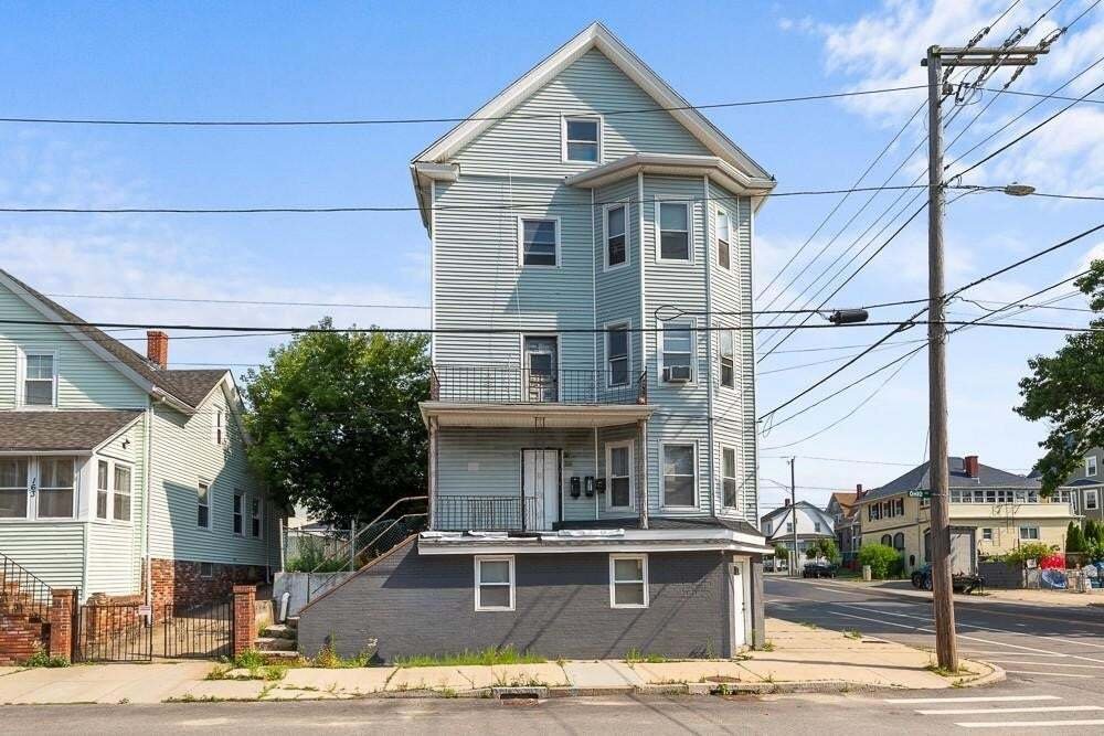 Cranston, Rhode Island, United States 2 - 18665949