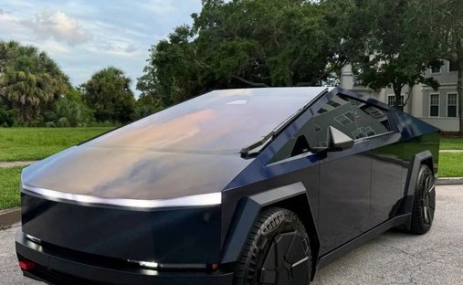 2024 Tesla Cybertruck All-Wheel Drive Pickup 4D 6 ft in Longwood, FL, United States 1