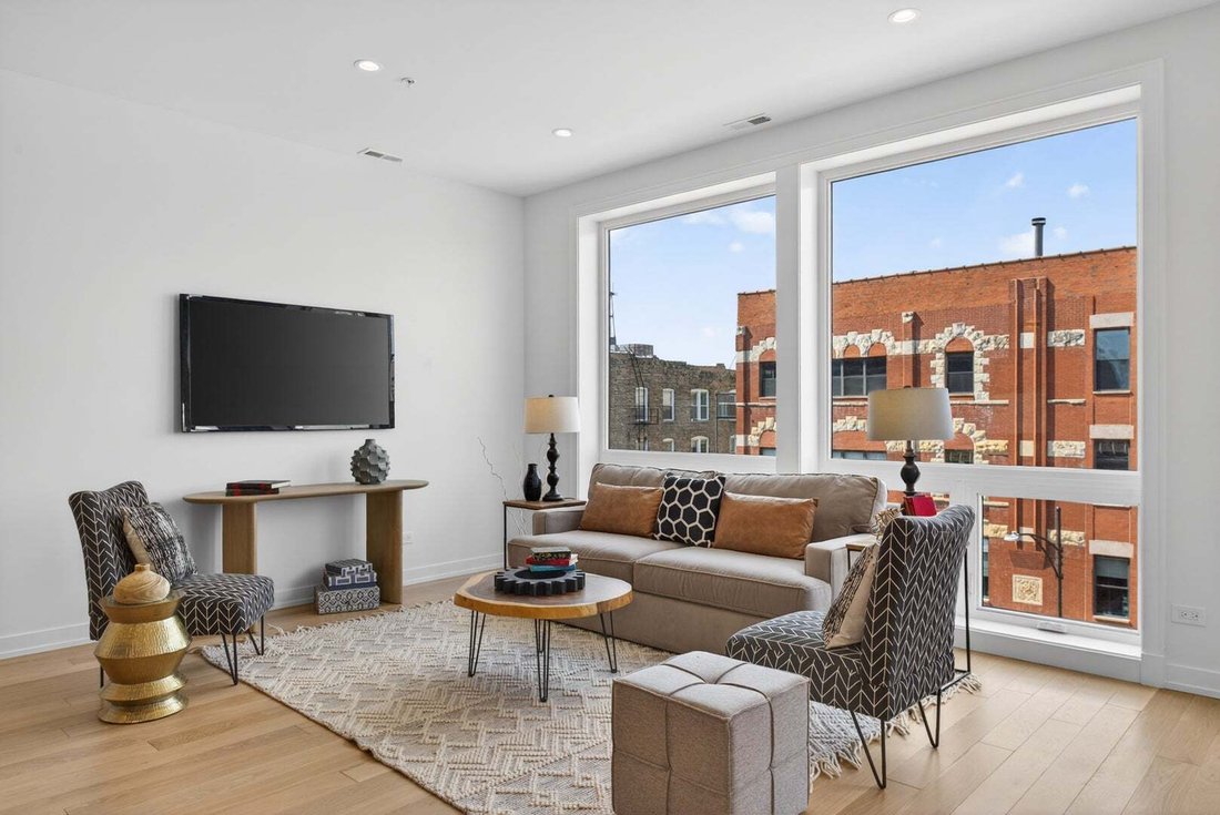 Condo in Chicago, Illinois, United States 3 - 18659884