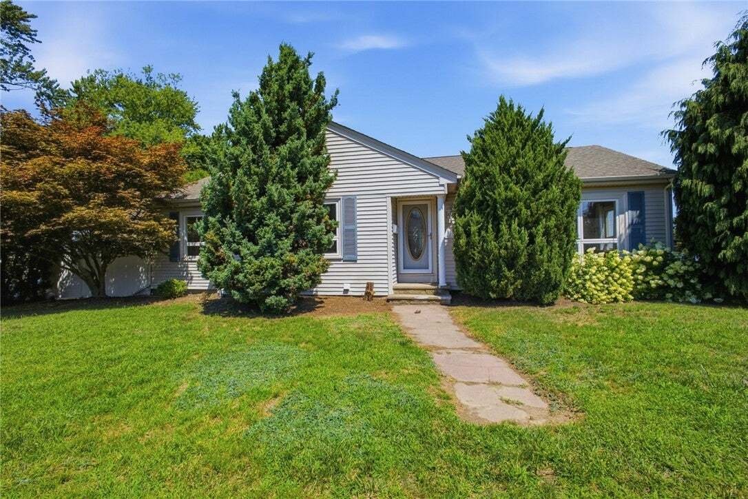 House in Cranston, Rhode Island, United States 1 - 18665945