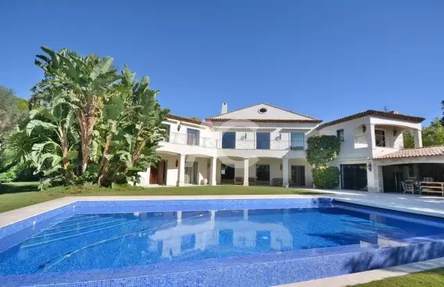 Villa in Fontmerle, Antibes, France 1 - 15817235