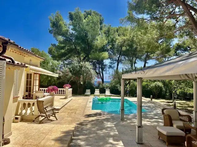Villa in Fontmerle, Antibes, France 4 - 15458906