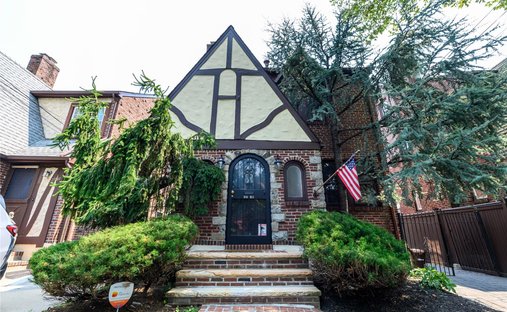 House in New York, New York, United States 1